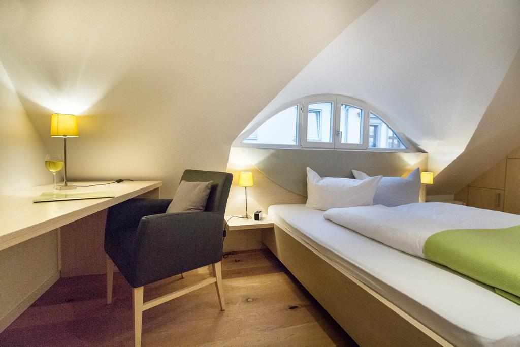 Hotel Am Markt Werder  Oda fotoğraf